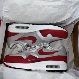 Nike .Swoosh Air Max 1 Low Poly - SIZE 6.5  -  HQ5882-100
